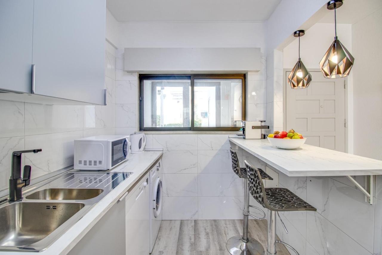 Renovated Oasis Ocean View 1Bd Wi-Fi Beach 3 Min アルブフェイラ エクステリア 写真
